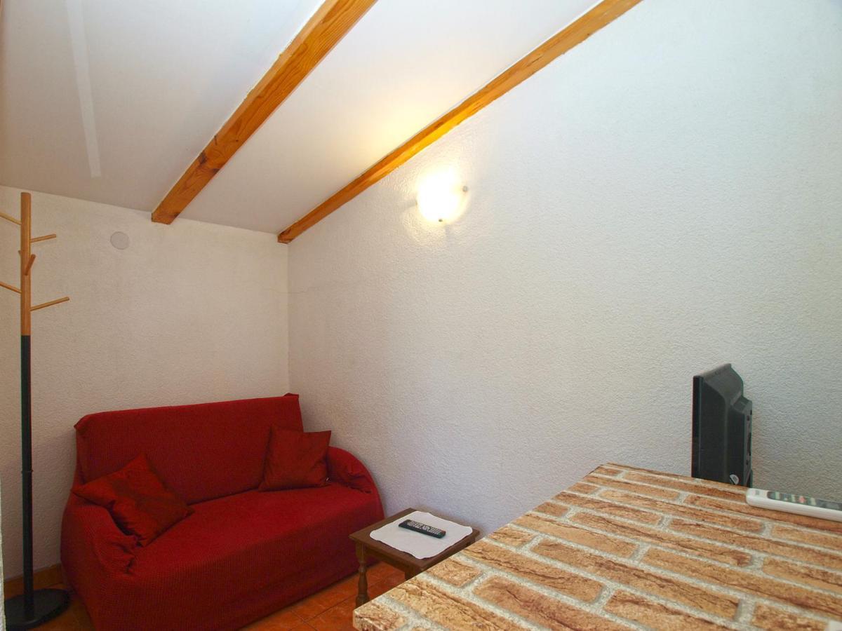 Apartment Lavender 700 罗维尼 外观 照片